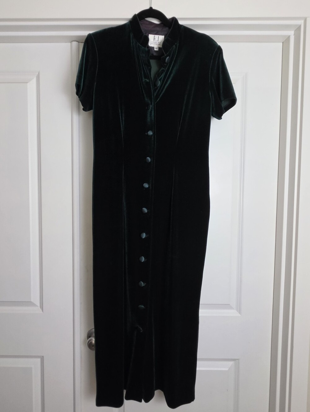 Vintage R.J. Collection Dark Green Velvet Button-Front Women’s Dress